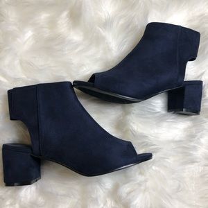 NWOT Blue Suede Booties